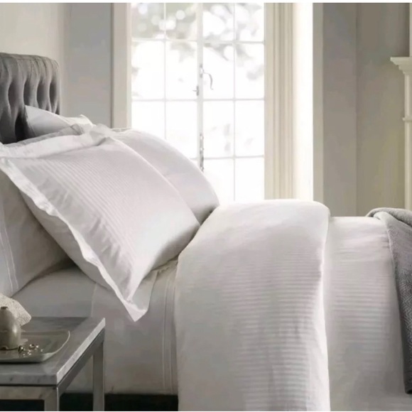 Fieldcrest Other - Fieldcrest F/Q  Damask Stripe Duvet Cover Set